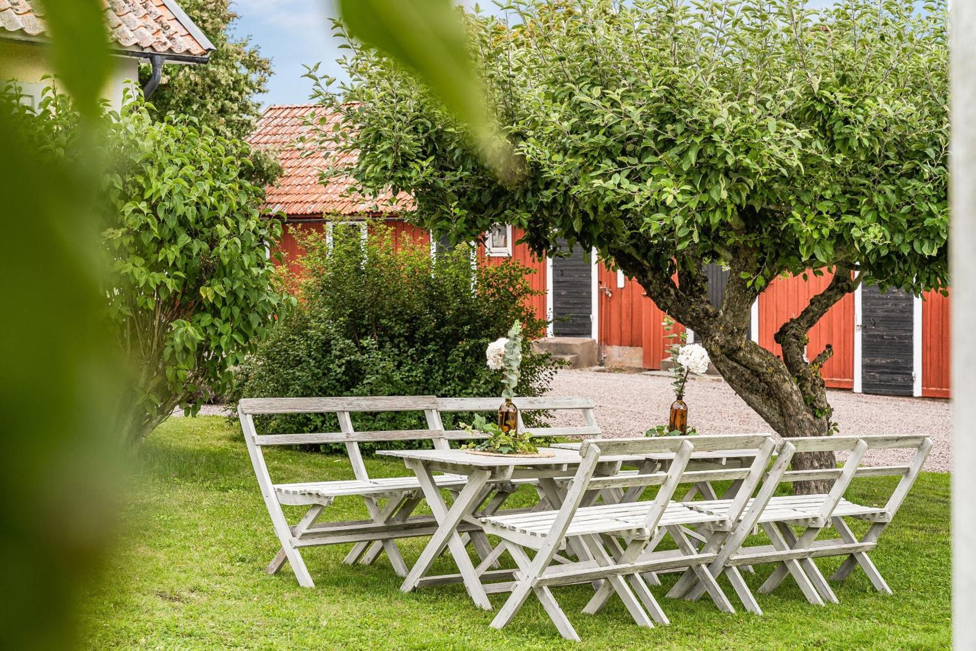 Stubbegarden - Unique Swedish Style With Fireplace Vadstena Kültér fotó